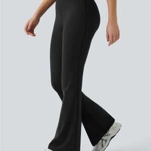 HALARA High Waisted Crossover Flare Yoga Leggings black